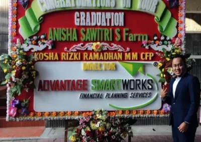 bunga papan jogja graduation - anisha sawitri